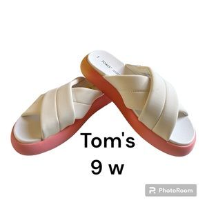 ❤️❤️Toms comfiest slide ever. 9W.  Pristine. Like new❤️❤️
